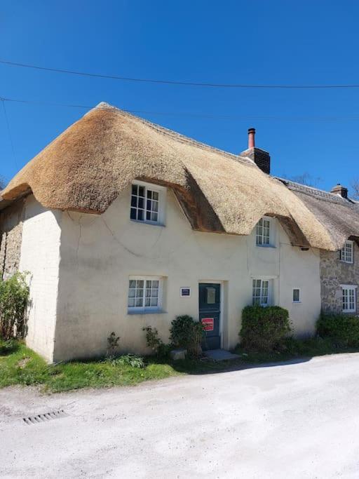Stable Cottage - Sleeps 6, Near Lulworth Cove Dorchester Exterior photo